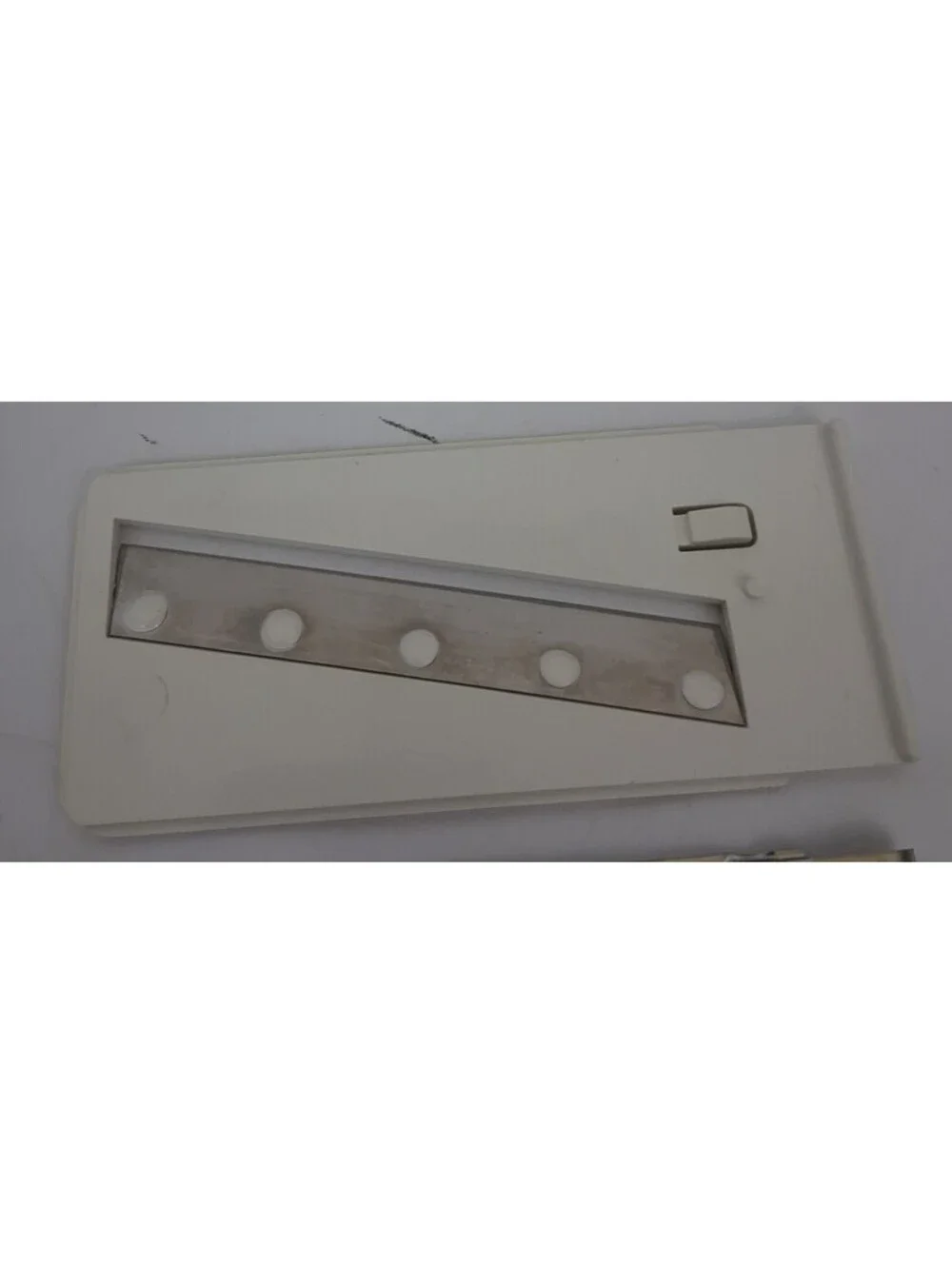 PAMPERED Chef LEIFHEIT Design Slany with 1 Blade/3 Graters  White Holds 4